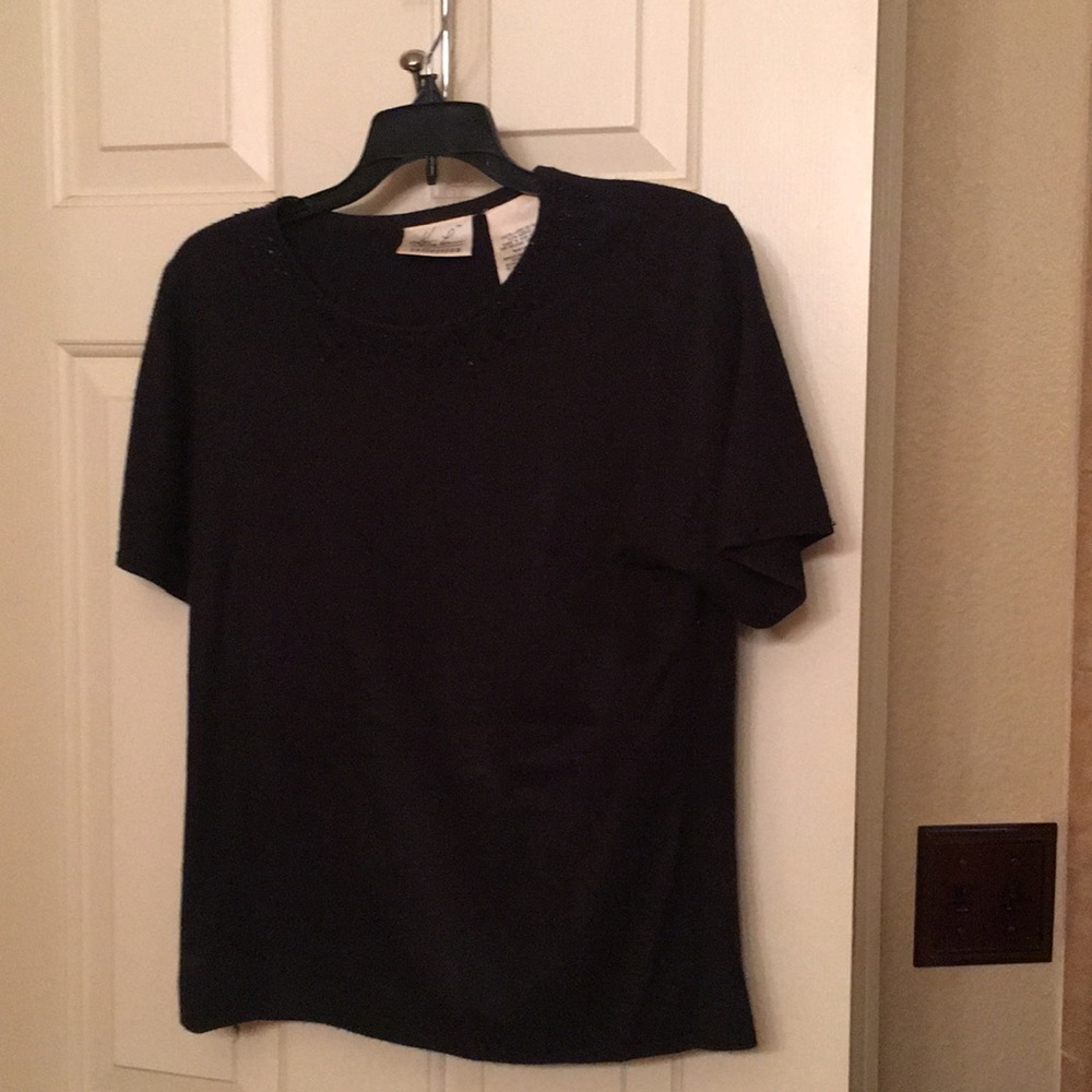Black shirt